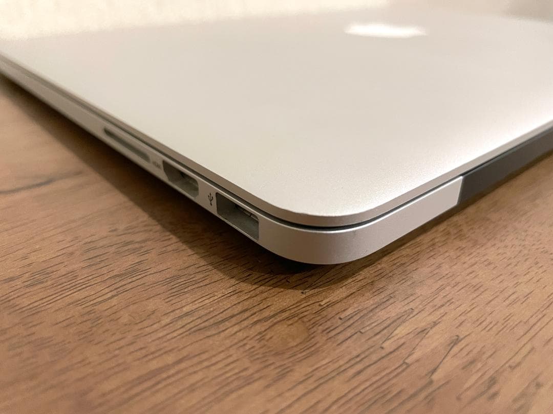 MacBook Pro 13\"　2015　i5　8GB　121GB