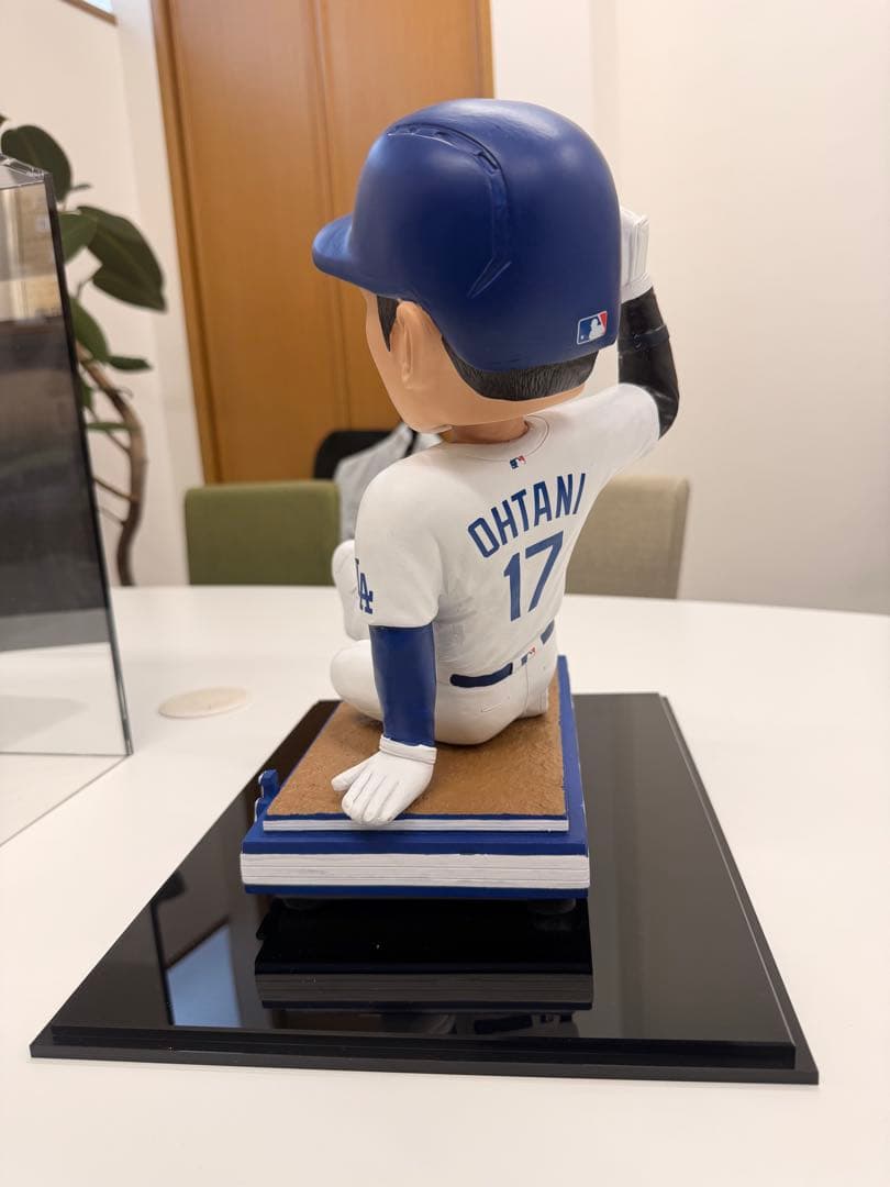 限定113個 大谷翔平 ボブルヘッド 2025年盗塁モデル アクリルケース付き