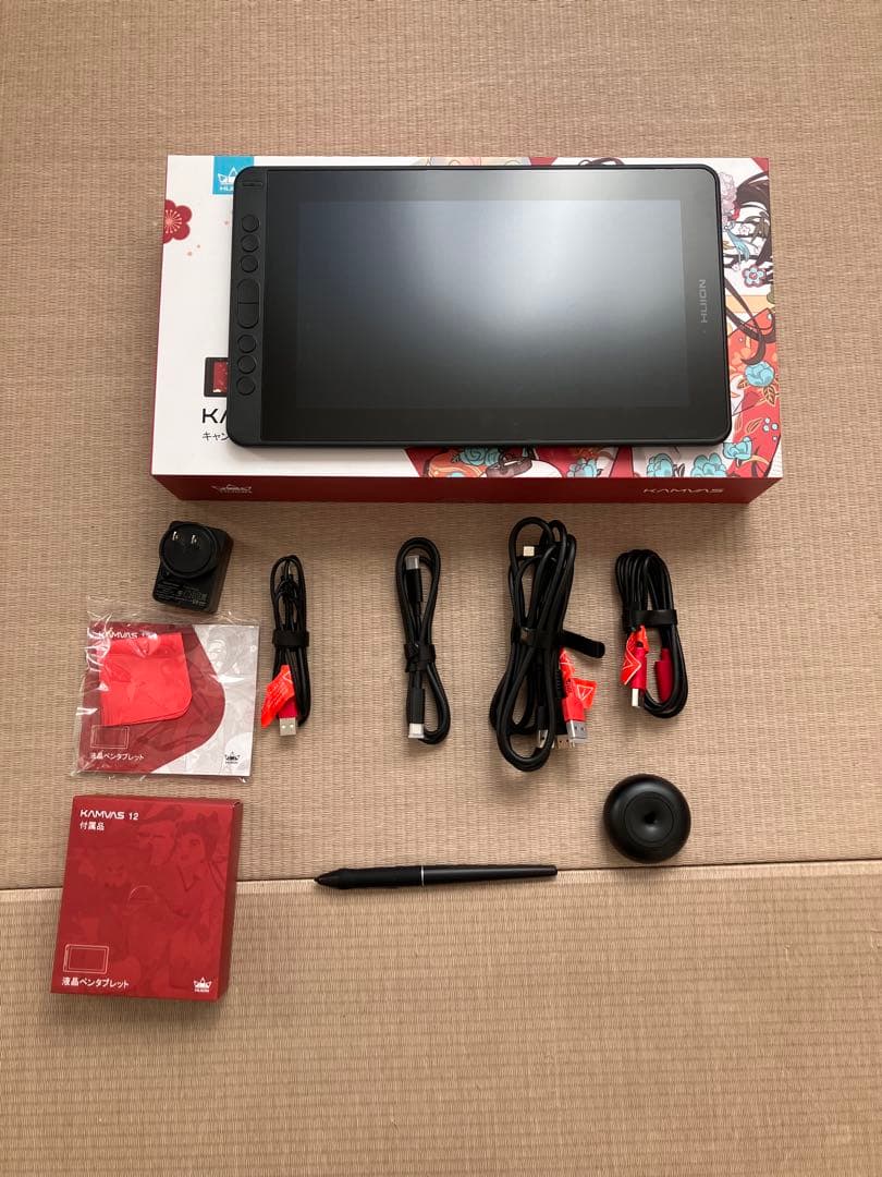 Huion kamvas 12 ペンタブレット　キャンバス　液タブ