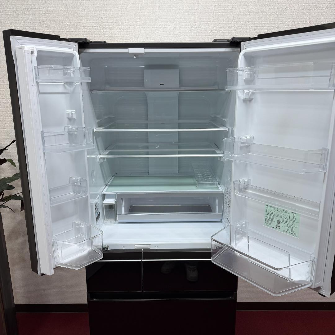 東京23区送料無料　超美品パナソニック６ドア冷蔵庫　2022年製　洗浄/除菌済み