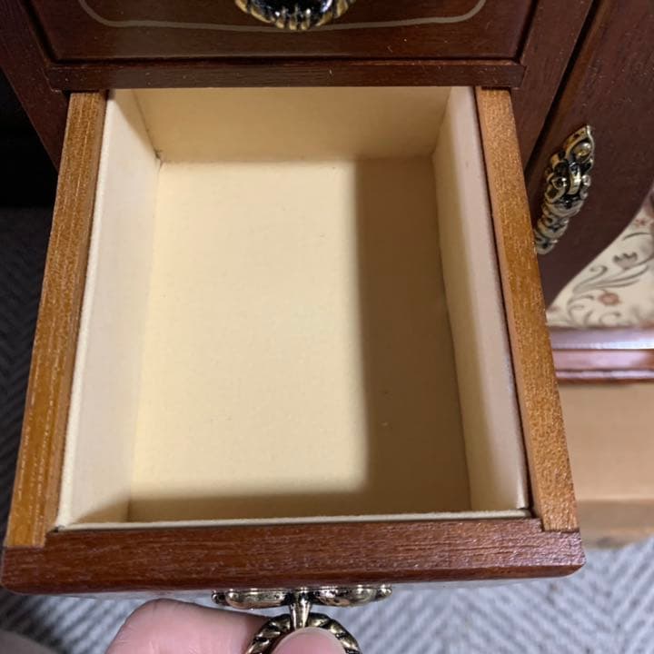 G Wood アクセサリーケース　ジュエリーボックス　小物入れ　オルゴール