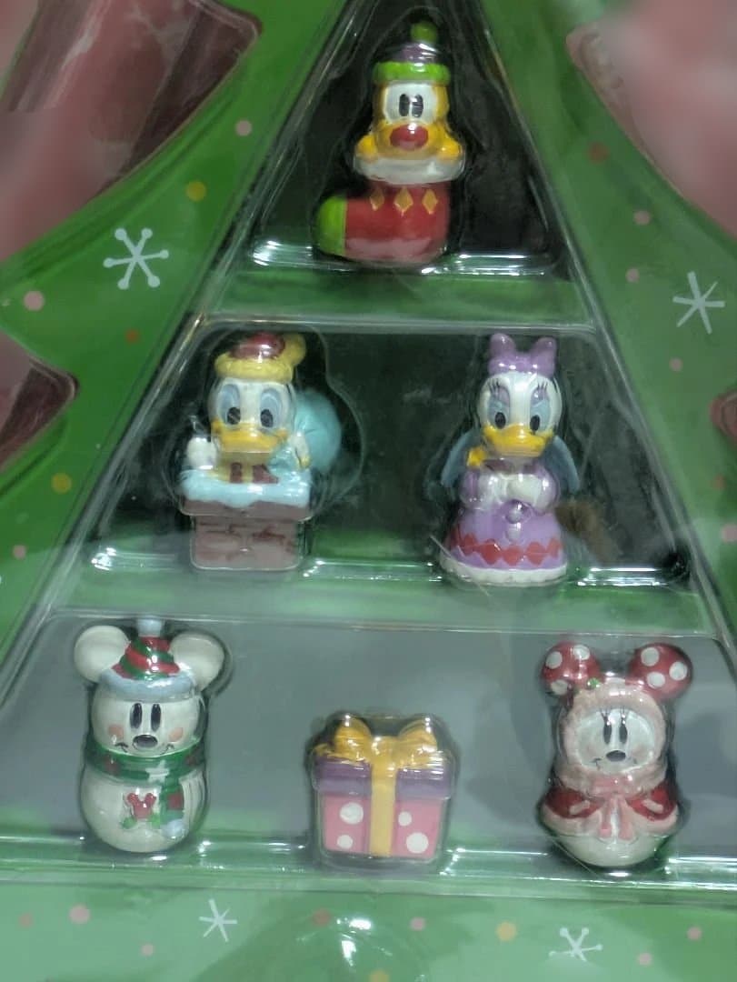 ディズニーリゾート　クリスマスツリー　フィギュア　2010
