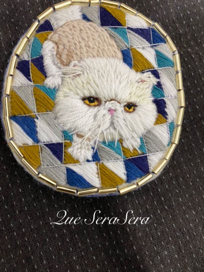 猫　エキゾチックショートヘア　刺繍　ブローチ