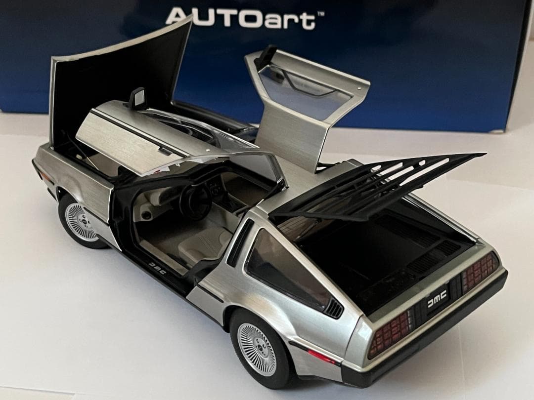 オートアート 1/18 DE LOREAN DMC-12 デロリアン 79916