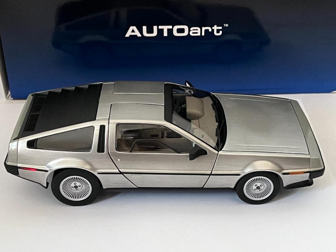 オートアート 1/18 DE LOREAN DMC-12 デロリアン 79916