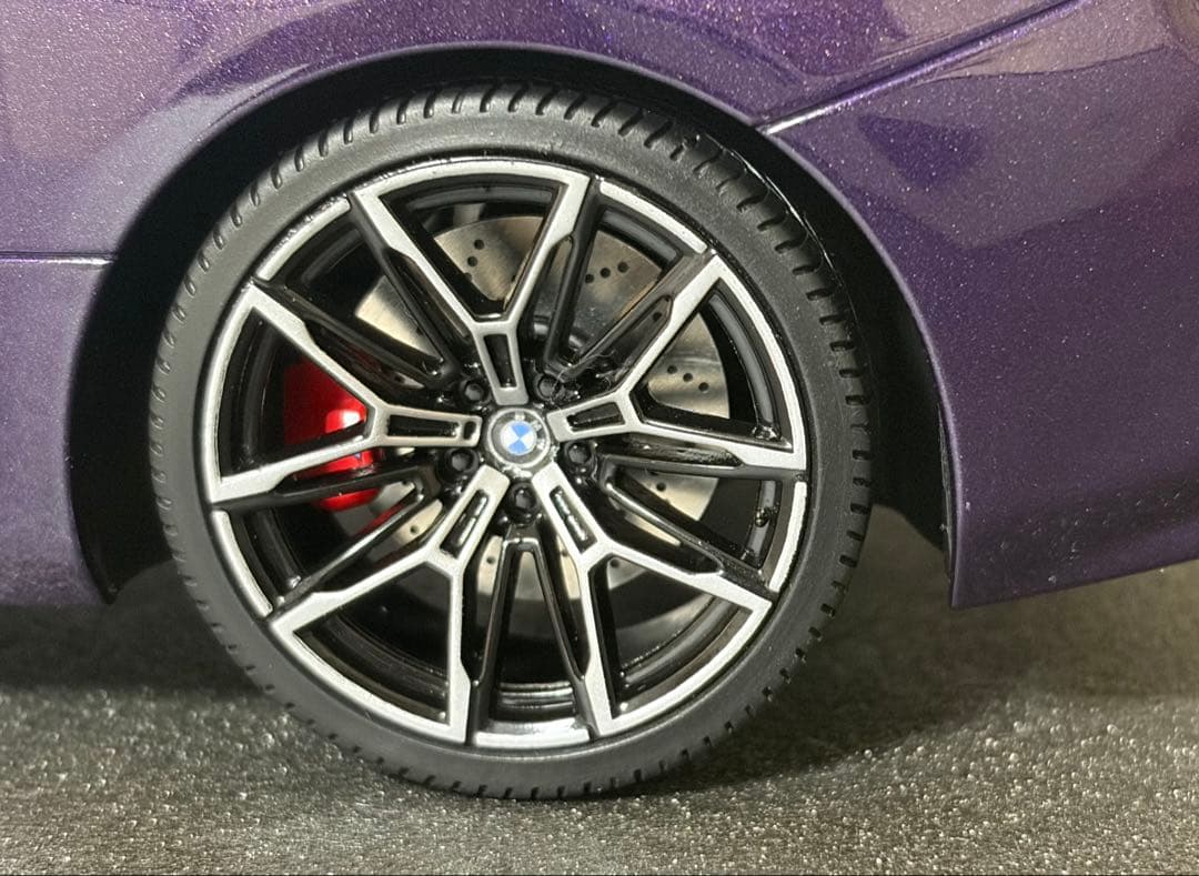 【新品同様】ミニチャンプス M2クーペG87 2023 パープル 1/18