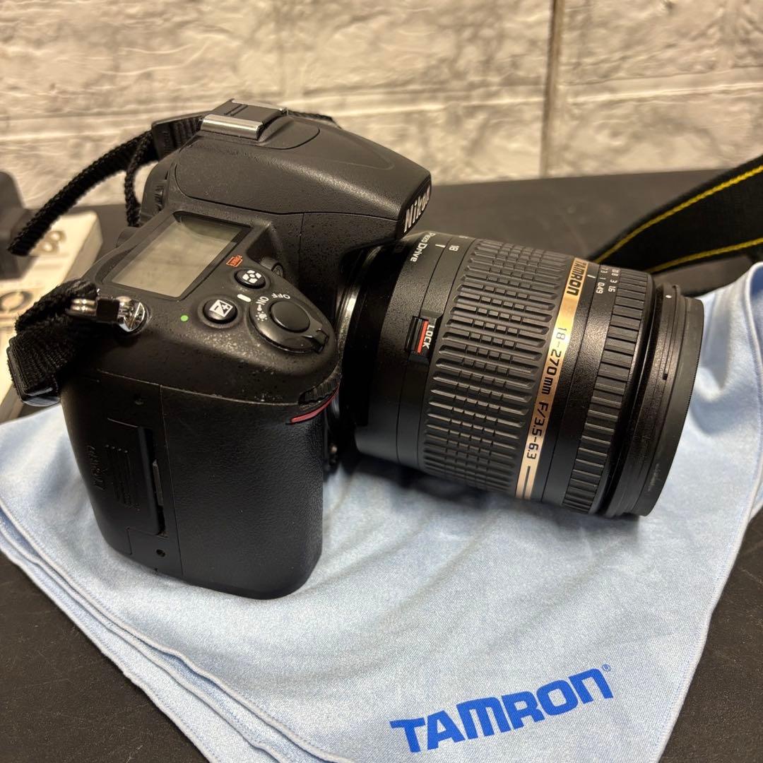 112⭕️ニコン⭕️D7000　デジタル一眼レフ　TAMRON　18-270mm