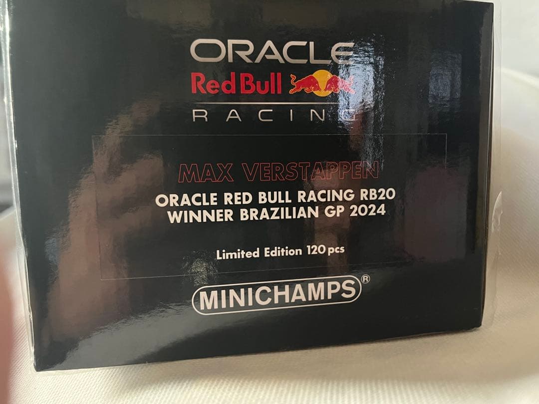 ミニチャンプス1/18レッドブルマックスフェルスタッペン2024年ブラジルGP