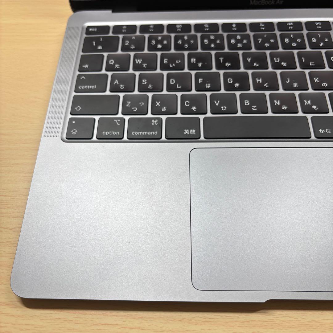 MacBook Air M1 8GB 256GB 充放電36回
