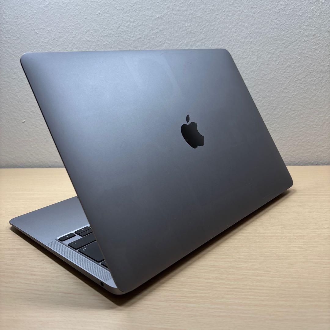 MacBook Air M1 8GB 256GB 充放電36回