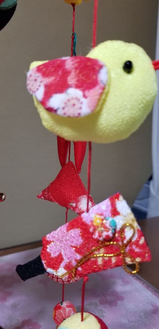 七宝毬の吊るし飾り(赤、輪)