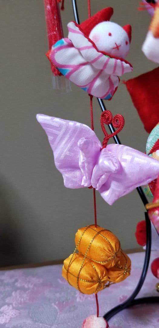 七宝毬の吊るし飾り(赤、輪)