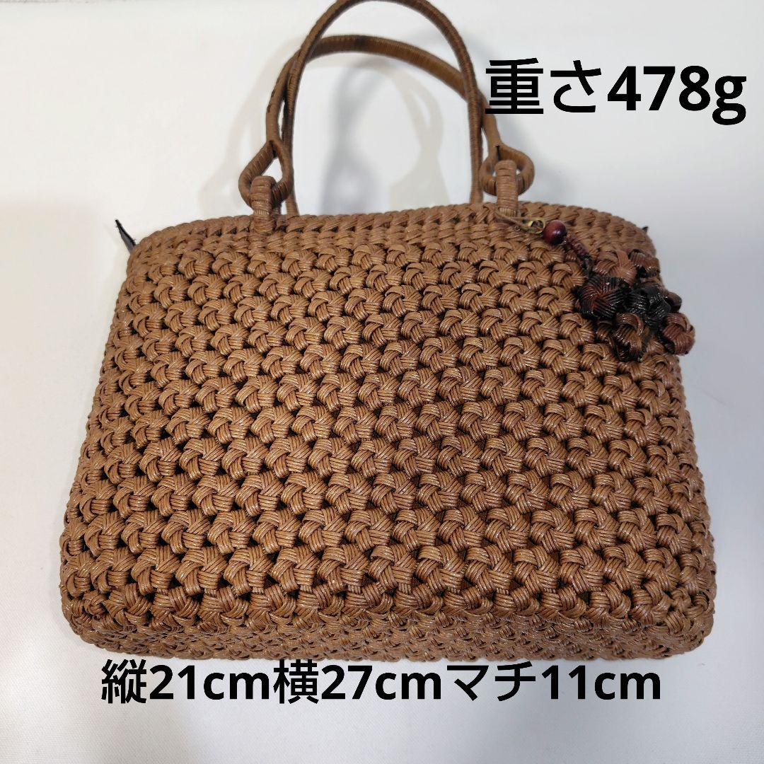 4本のクラフトで作った山葡萄風柿渋染かごバッグ（チャーム付きウィリアムモリス蓋）