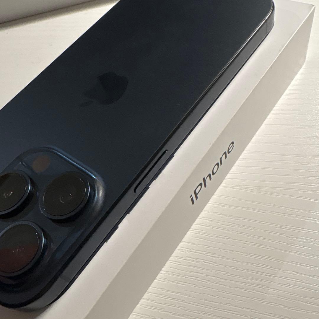iPhone15 Pro 512GB ブルーチタニウム SIMフリー 極美品