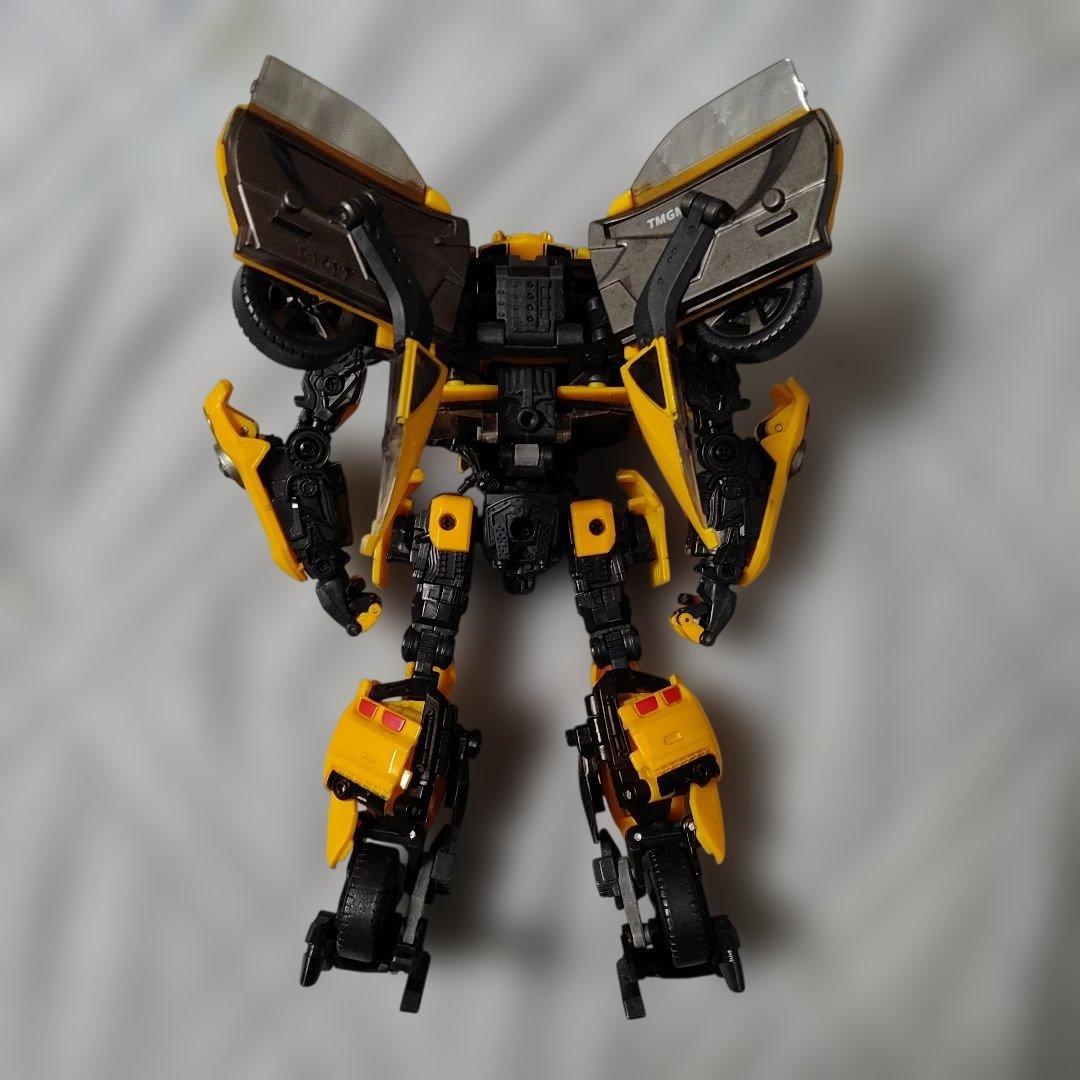 トランスフォーマー　マスターピース　MPM バンブルビー国内版　本体のみ
