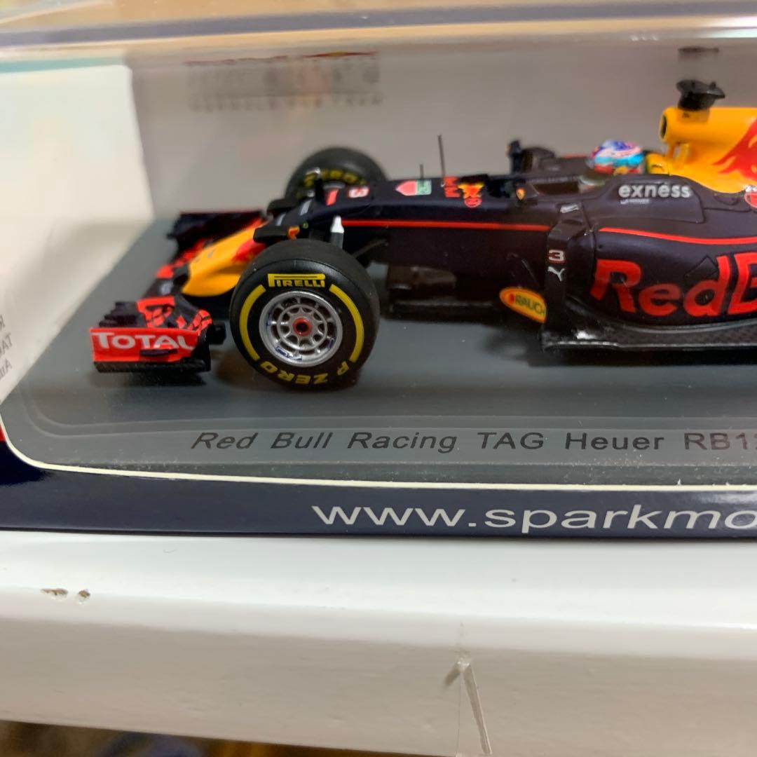 F1 2016 ニコ・ロズベルグ ミニカー