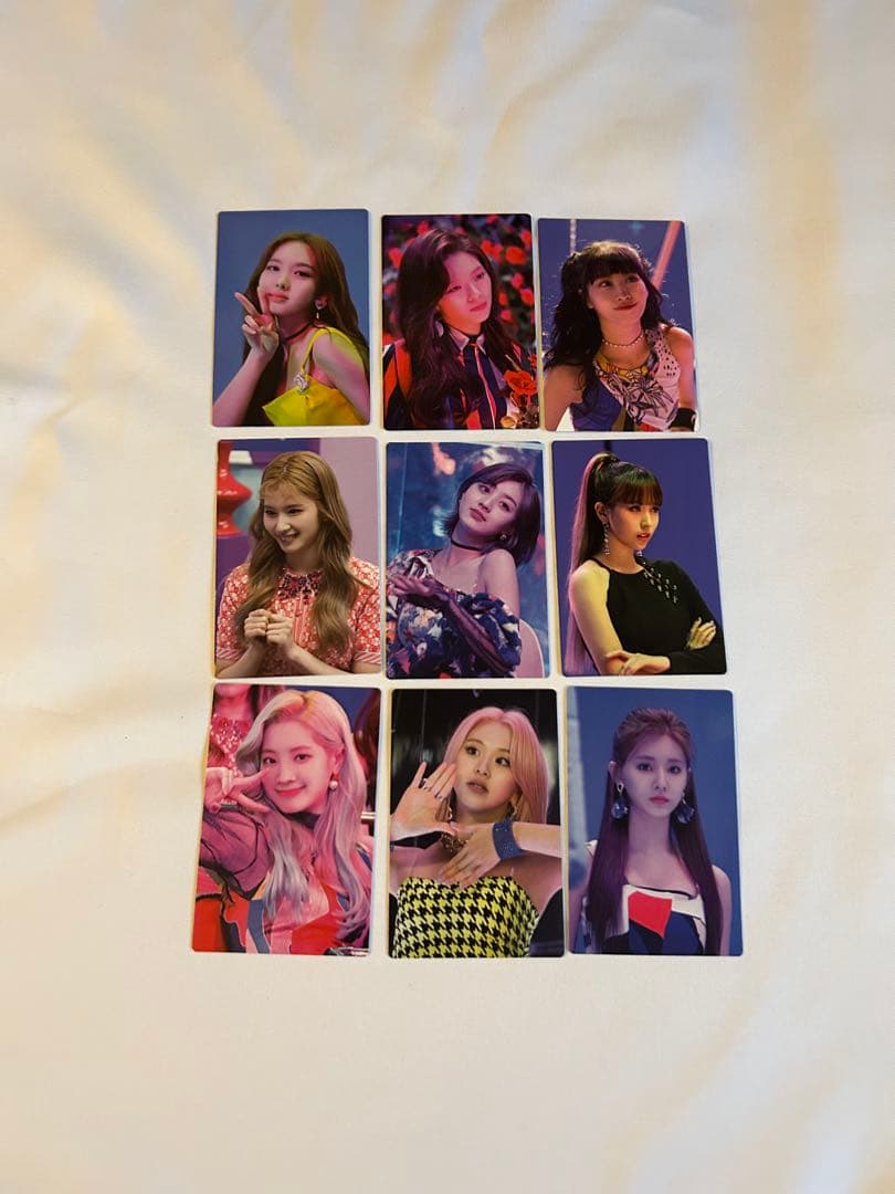 twice モノグラフ fancy