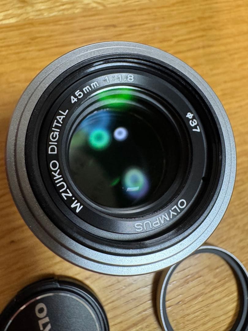 Olympus M.Zuiko 45mm F1.8 M43 レンズ mft