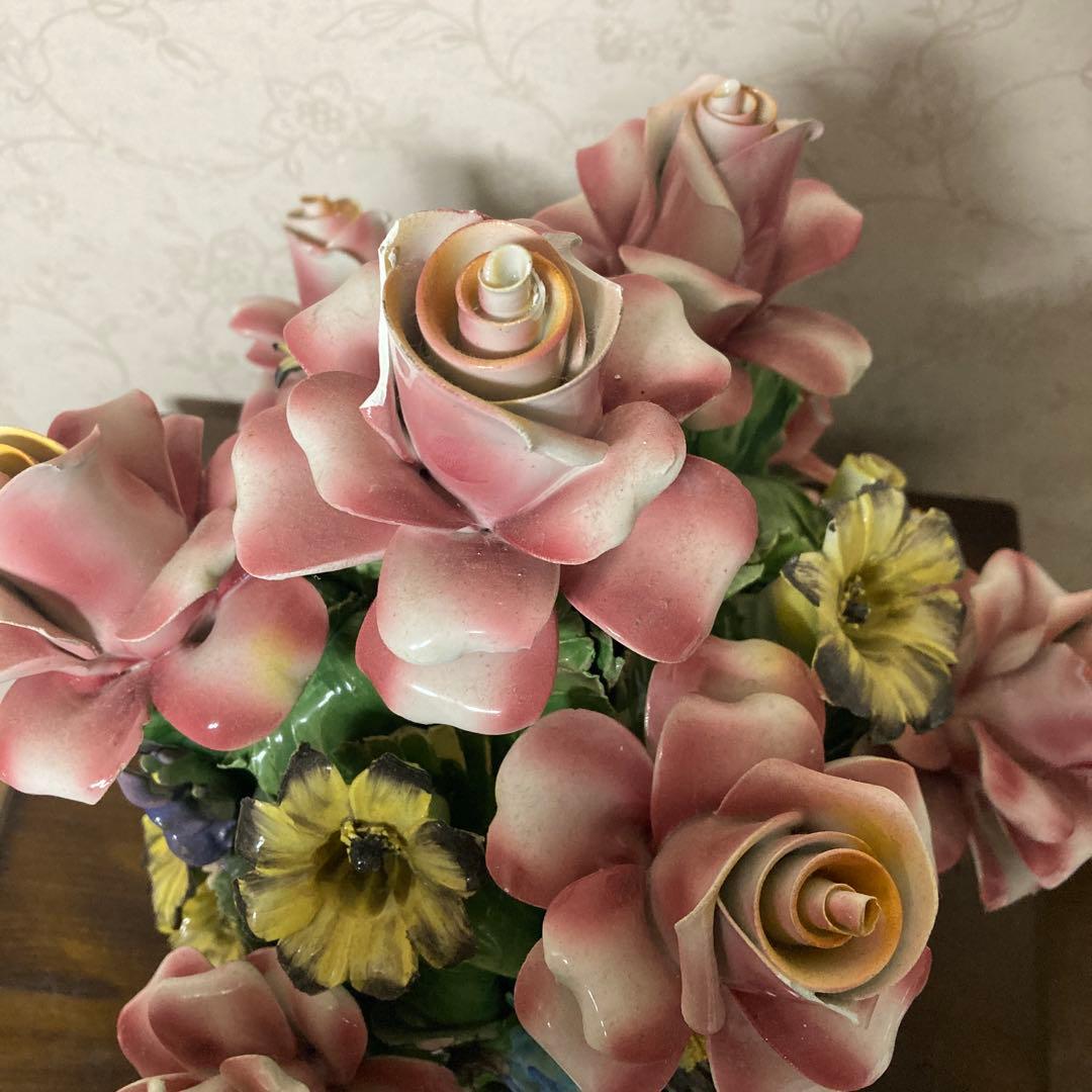 陶器製　花置物　カラフルな花置物　インテリア