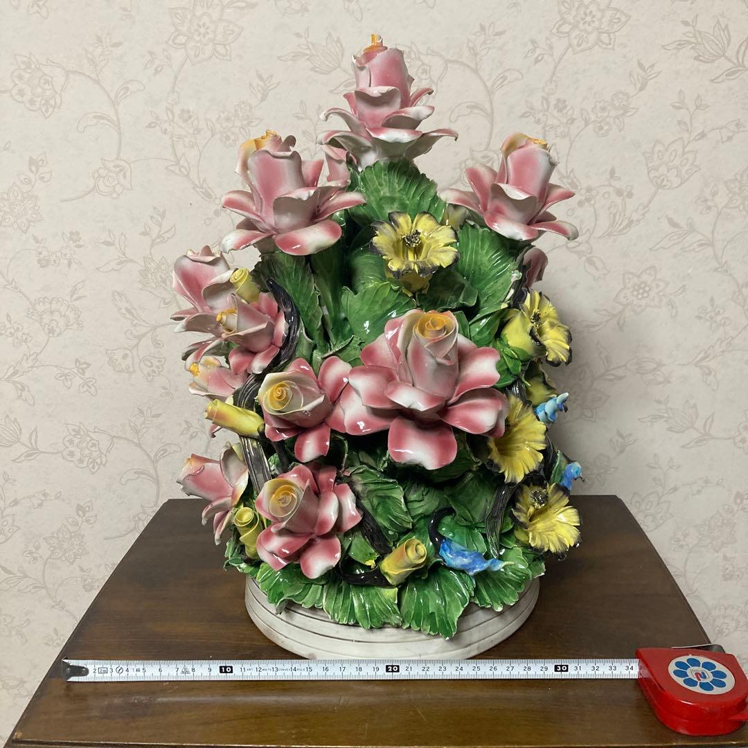 陶器製　花置物　カラフルな花置物　インテリア