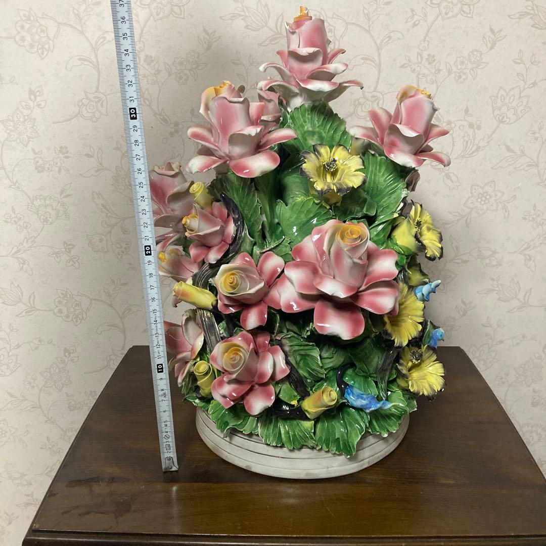 陶器製　花置物　カラフルな花置物　インテリア