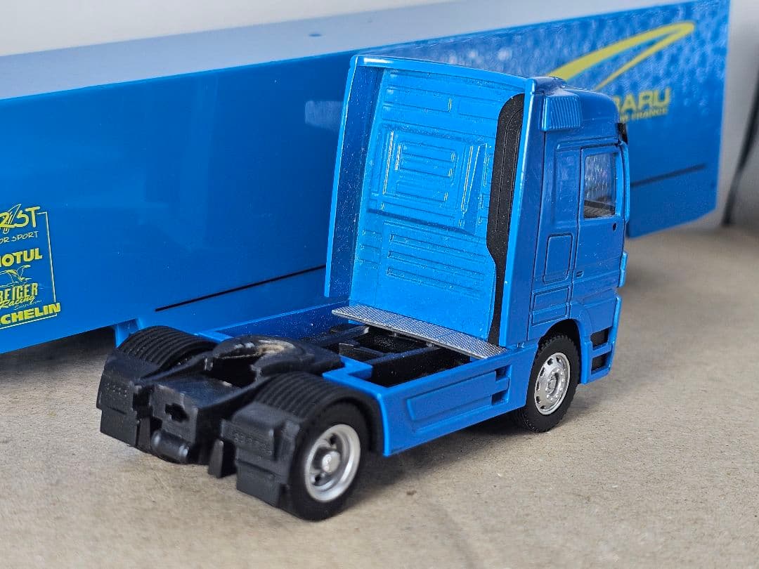 マジョレット、SUBARU トランスポーター、メルセデス　アクトロス、1/64