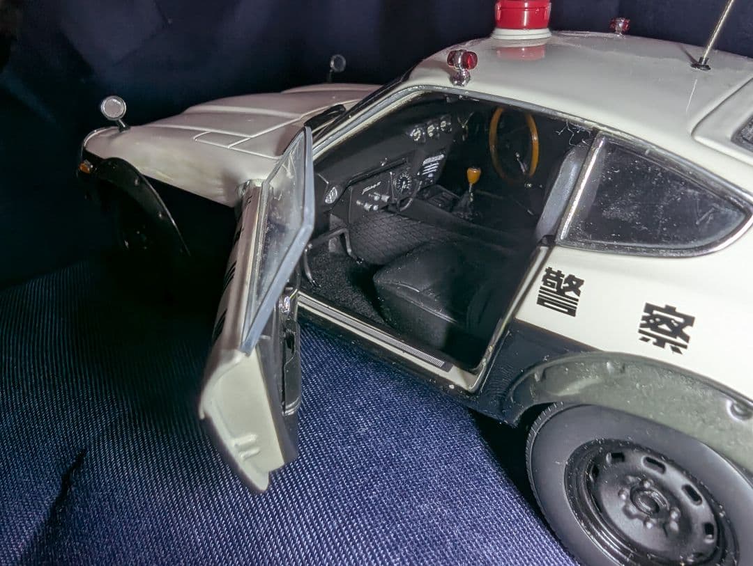 京商　フェアレディ240Z パトカー 1/18