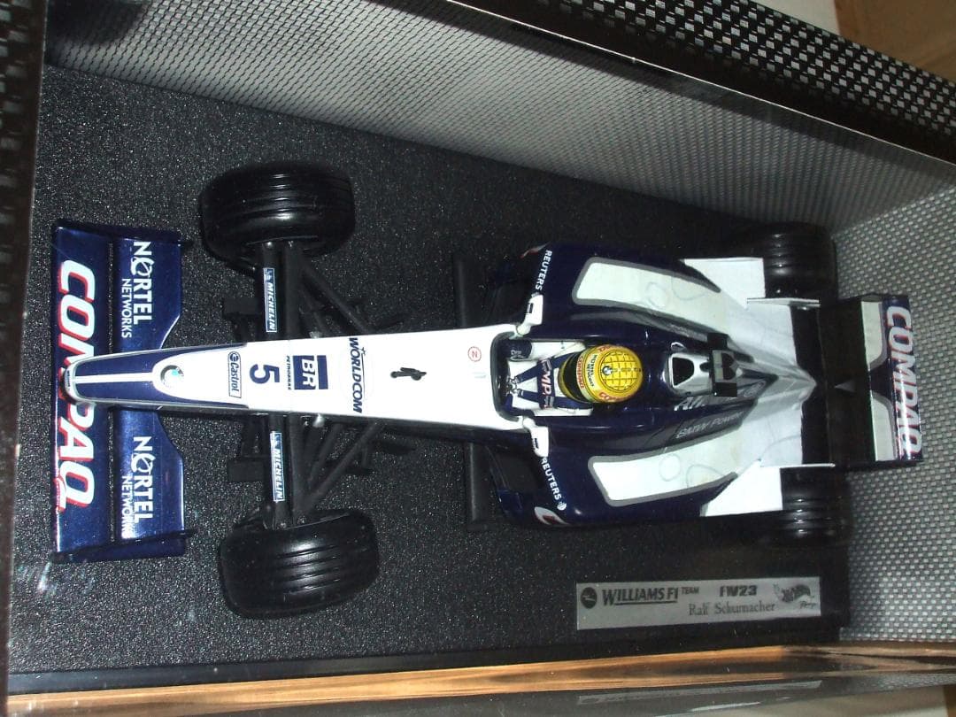 ウィリアムズ　 　FW２３　R・シューマッハ　＃５　マテル　１／１８　新品