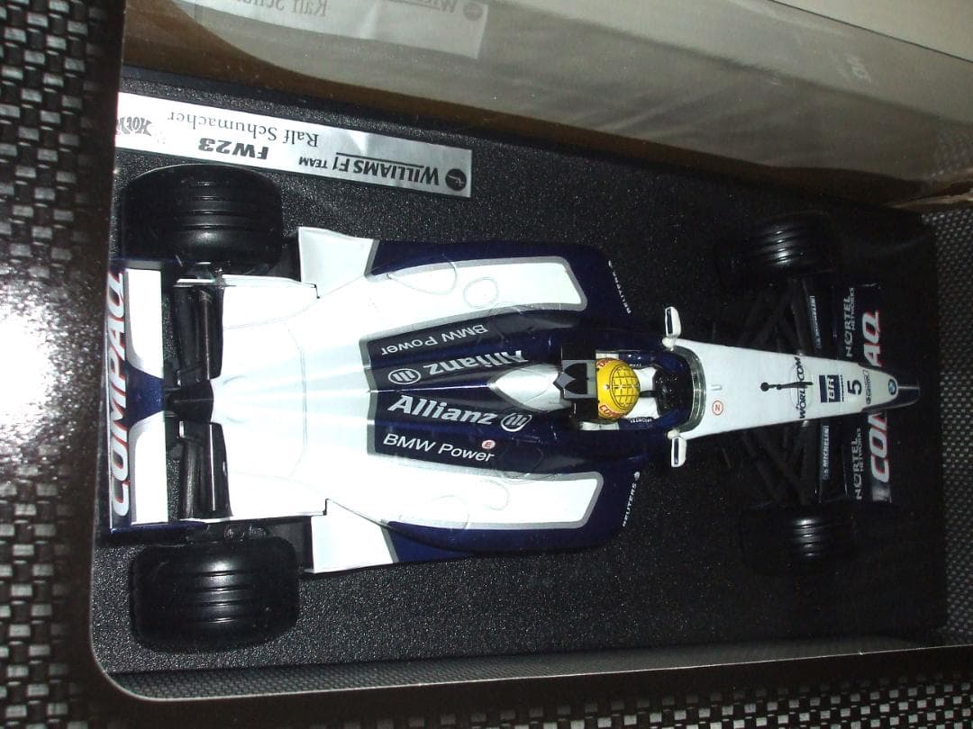 ウィリアムズ　 　FW２３　R・シューマッハ　＃５　マテル　１／１８　新品