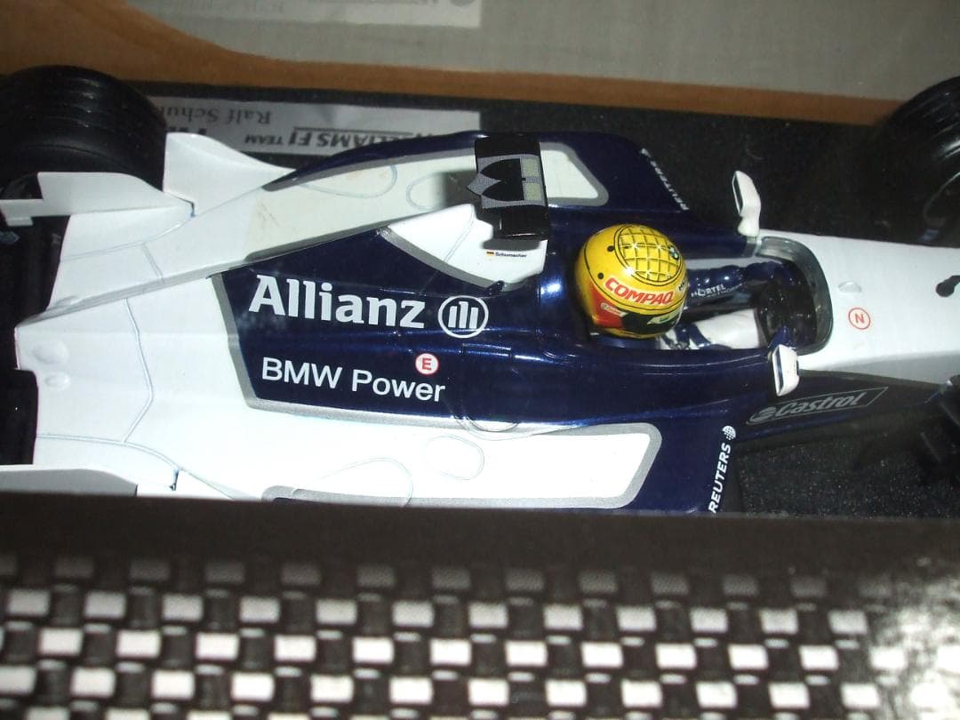 ウィリアムズ　 　FW２３　R・シューマッハ　＃５　マテル　１／１８　新品