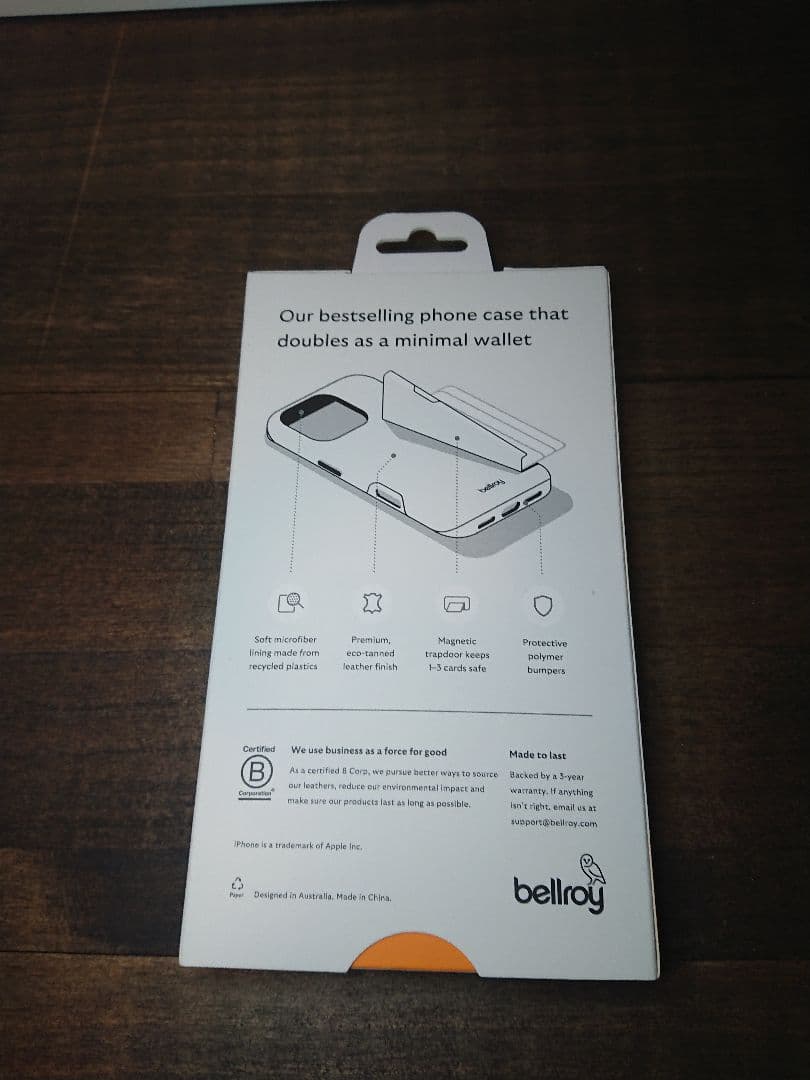 ベルロイ iPhone16pro phone case 3 card 新品