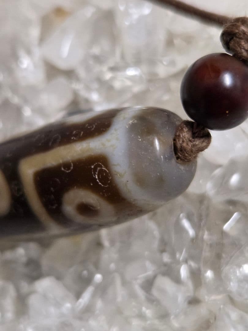 112　天珠　九眼天珠 　馬蹄痕　風化紋　dzibeads　！