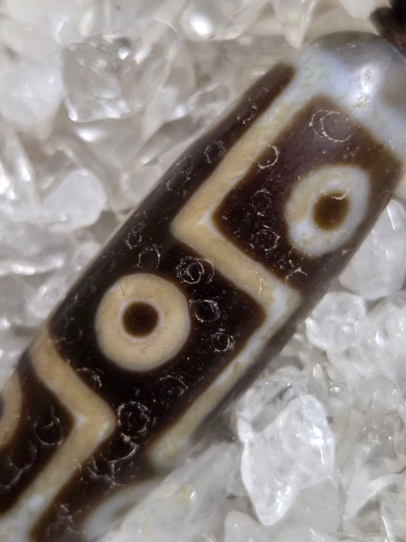112　天珠　九眼天珠 　馬蹄痕　風化紋　dzibeads　！