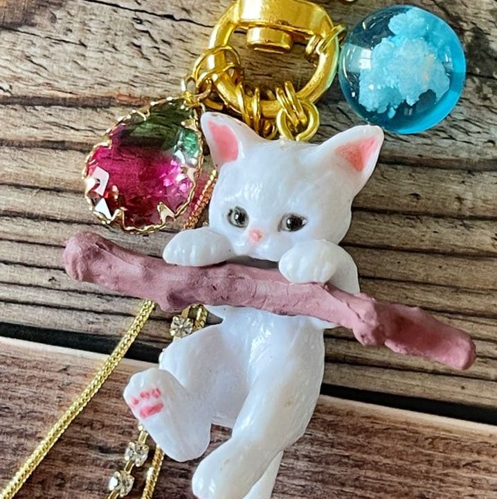 木登りネコちゃん❤ジルコニアロングチャームの星型キーリングチャーム❤