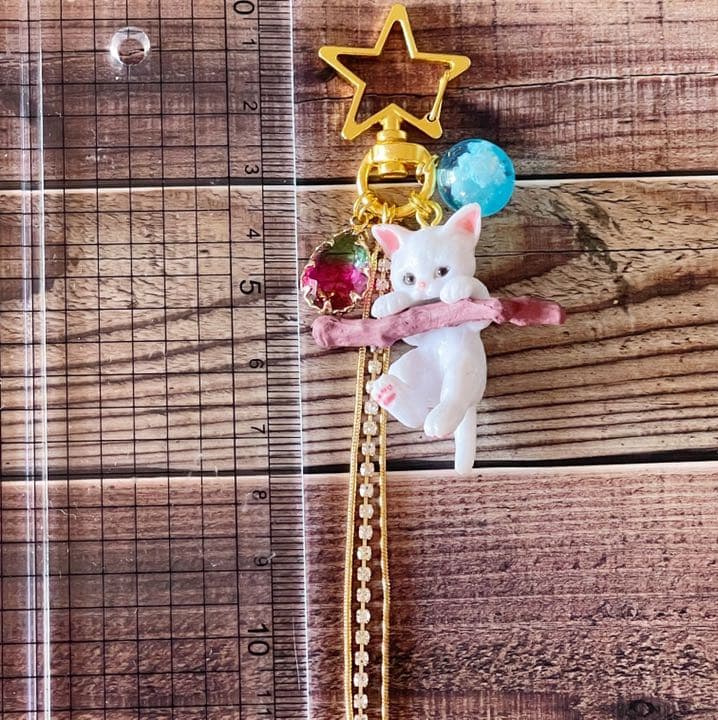 木登りネコちゃん❤ジルコニアロングチャームの星型キーリングチャーム❤