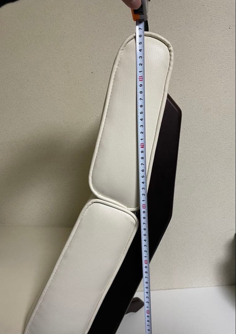 カリモク　1人掛けソファ　椅子　ホワイト