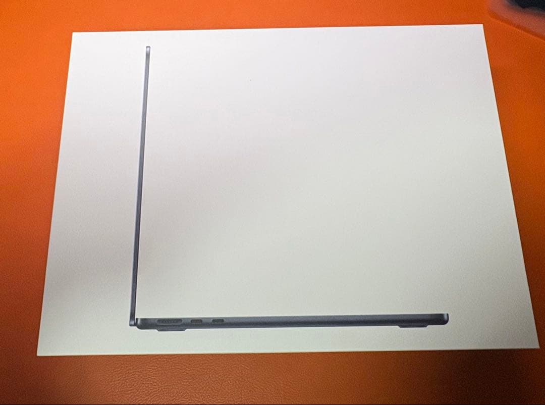 MacBook Air M2 13.6インチ 8GB/256GB ミッドナイト