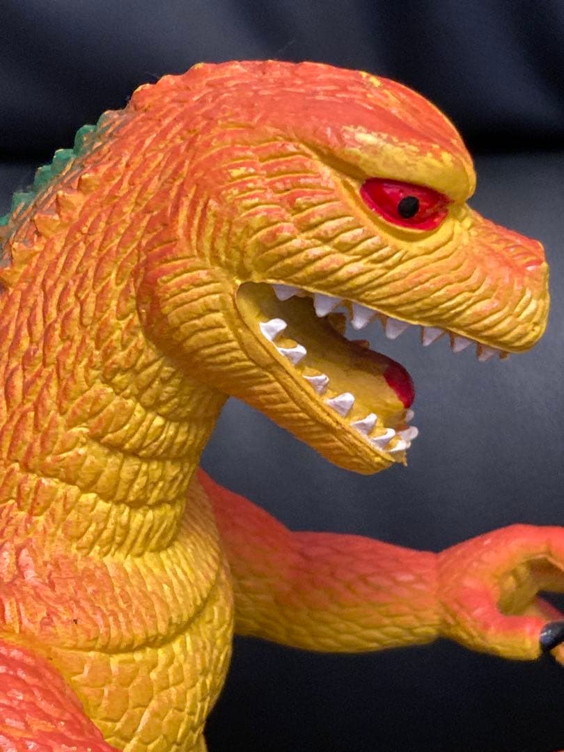 ゴジラ風　無版権　フィギュア