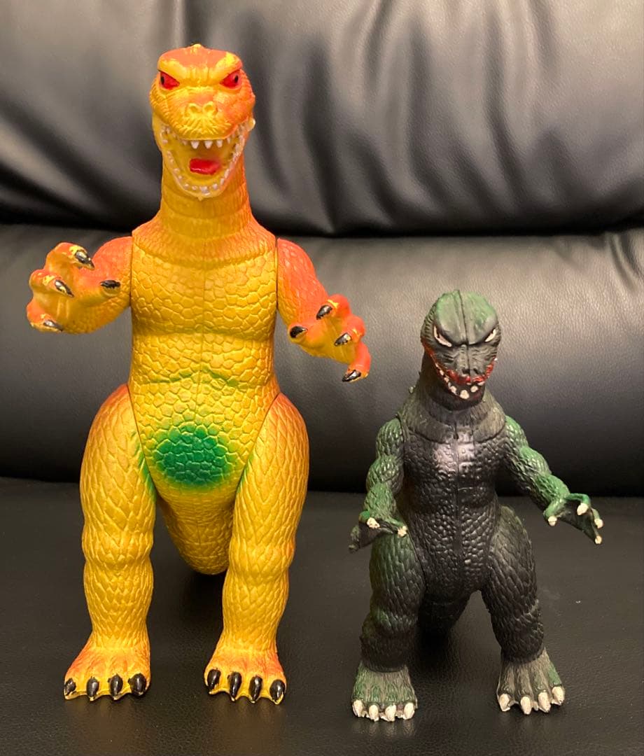 ゴジラ風　無版権　フィギュア