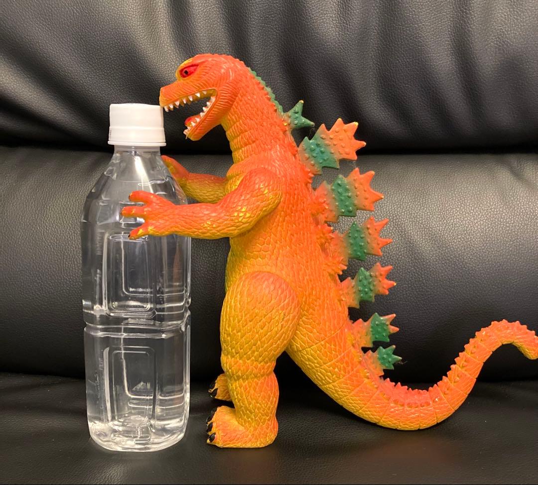ゴジラ風　無版権　フィギュア