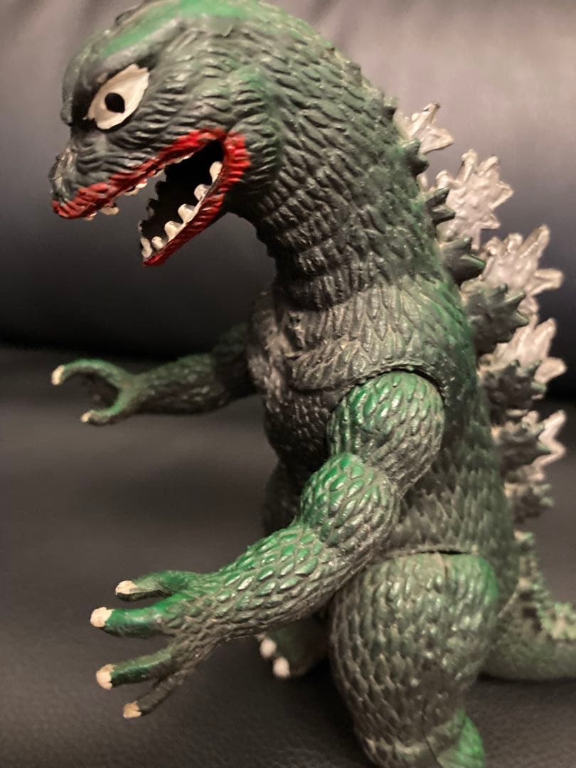 ゴジラ風　無版権　フィギュア