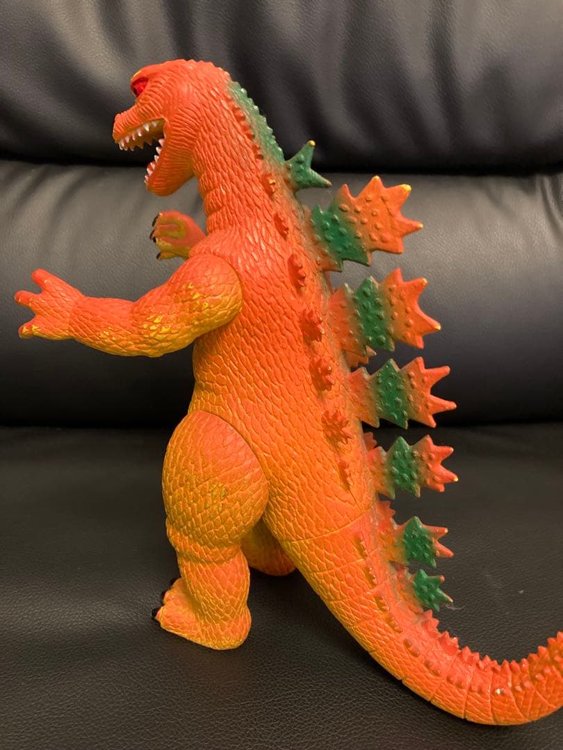 ゴジラ風　無版権　フィギュア