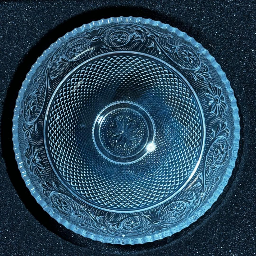 新品 Baccarat バカラ アラベスク 大 17cm ボウル クリスタル箱付