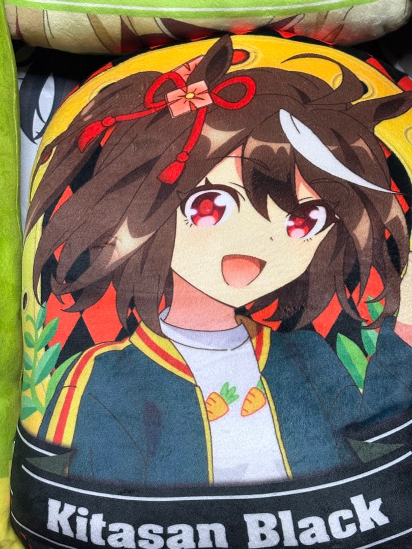ウマ娘掛けふとんカバーキタサンブラック&サトノダイヤモンド　クッション4種おまけ