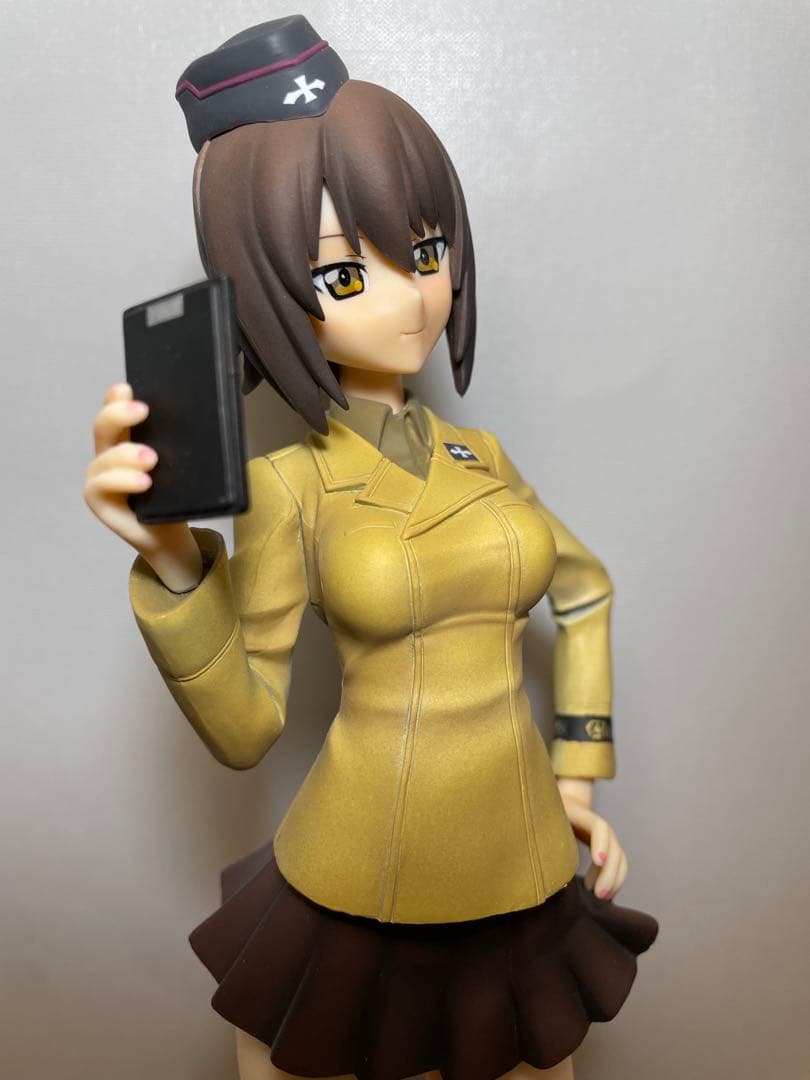 202 フィギュア リペイント ガールズ＆パンツァー 黒森峰 西住まほ