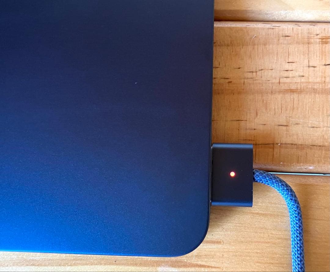 MacBook Air M2 2022 13インチ 256GB 16GB