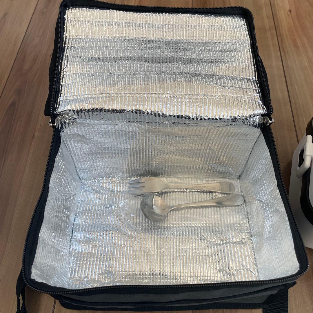 値下げ　新品✨デジタル保温弁当箱 ホワイト