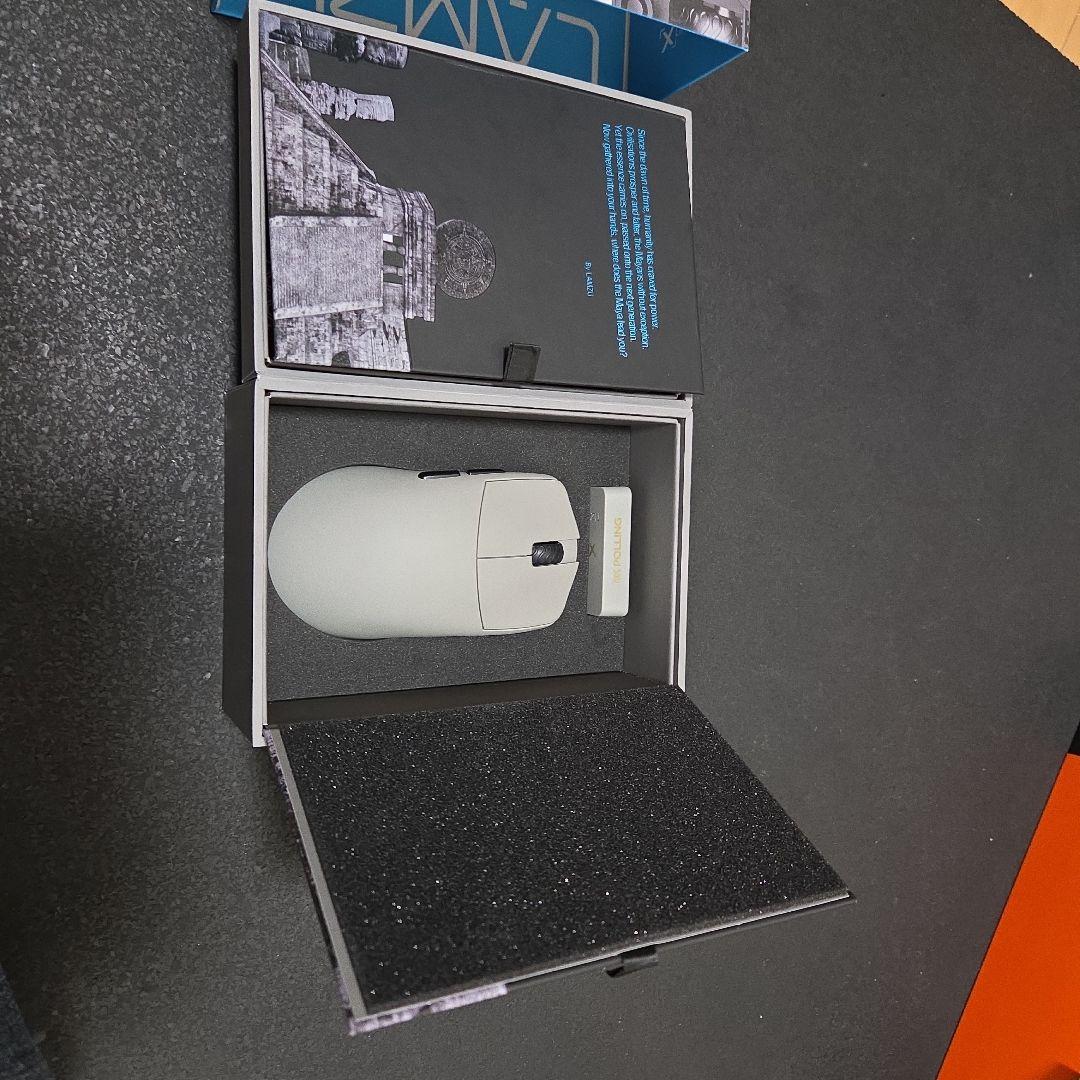 Maya X LAMZU Wireless Mouse 8K グレー 本体