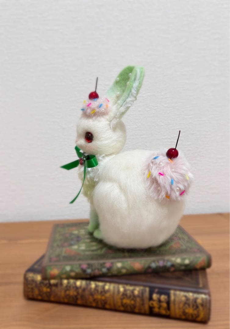 しゅわしゅわメロンソーダうさぎちゃん　ハンドメイド　羊毛フェルト　うさぎ