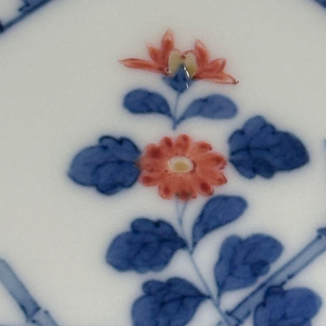 重要無形文化財指定　十三代　柿右衛門　「染錦　地紋垣菊画のし形皿」　五枚揃